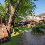 Mead, Pinelands